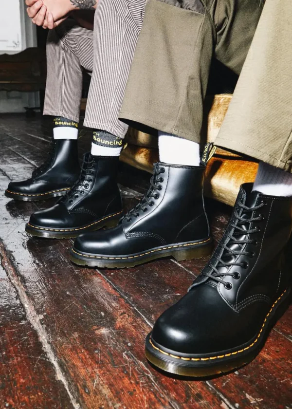 Dr. Martens 1460 Smooth Boots Black