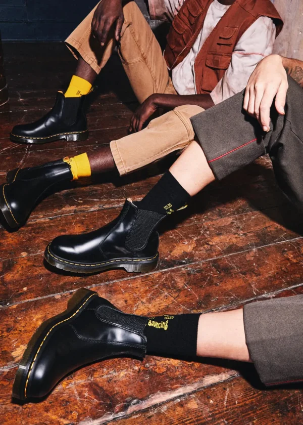 Dr. Martens 2976 Yellow Stitch Chelsea Smooth Boots Black