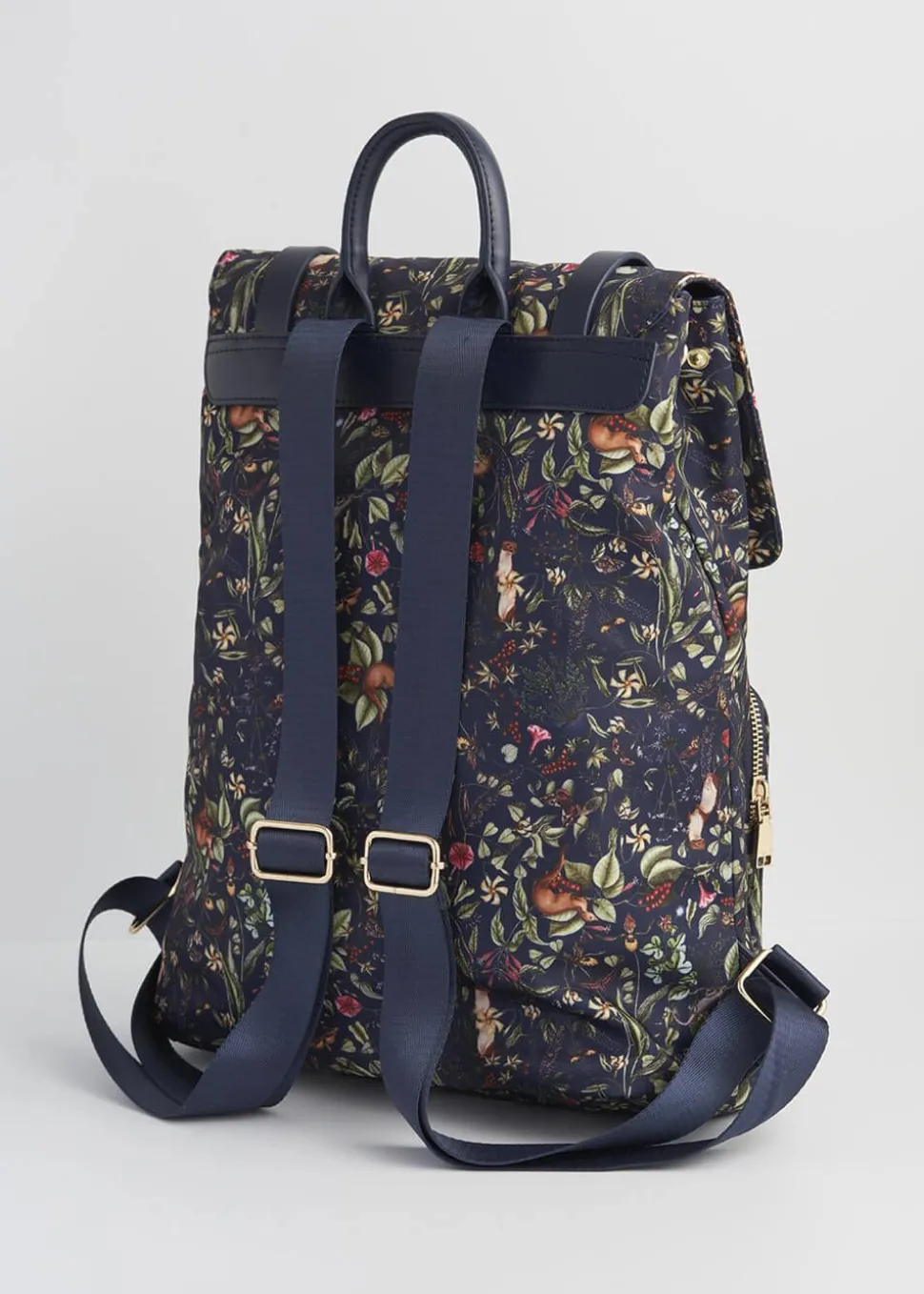 fable_england_wolf_garden_6.webp Fable England Wolf Garden Backpack Navy