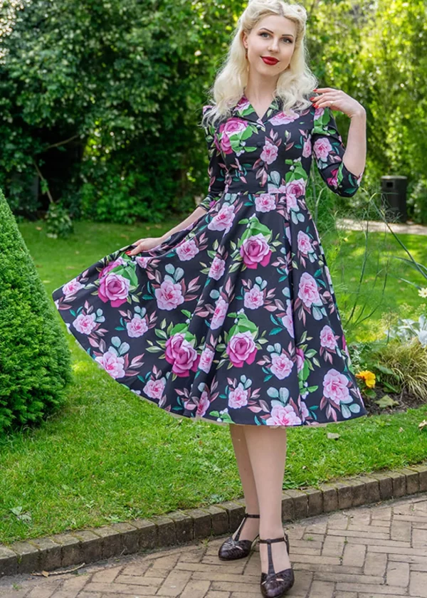 Hearts & Roses Helen Floral 50's Swing Dress Black