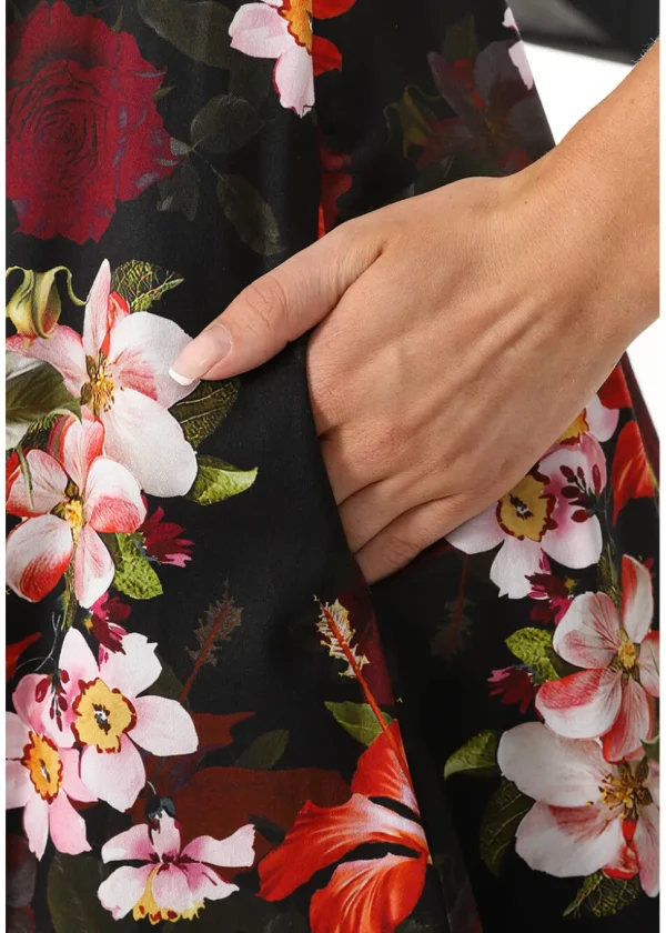 Hearts & Roses Kali Floral 50's Swing Dress Black