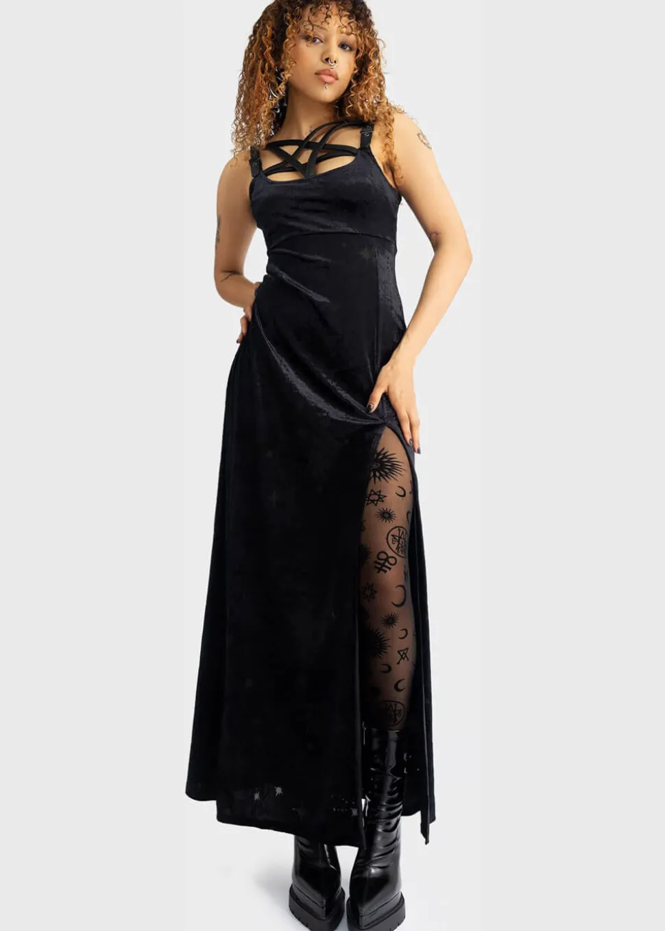 killstar_coma_star_velvet_2.webp Killstar Coma Star Velvet Maxi Dress Black