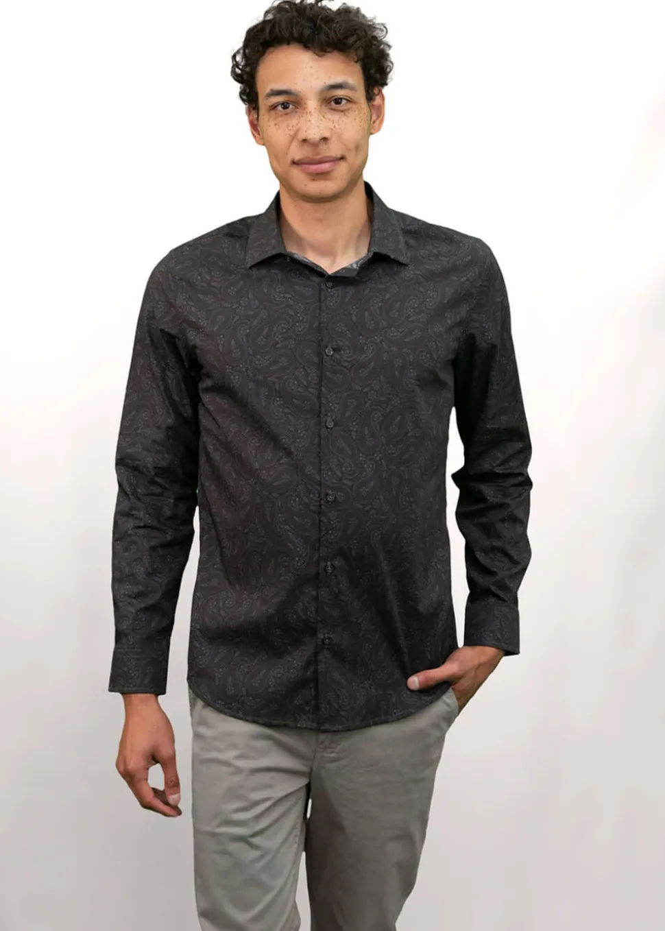 lords_of_harlech_nigel_pe_2.webp Lords of Harlech Nigel Perugia Paisley Shirt Black