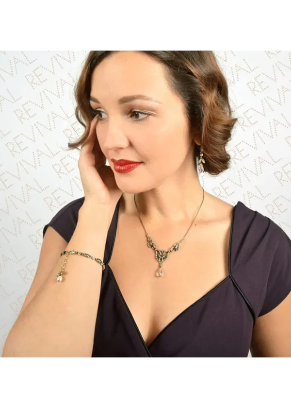 Love Vintage Lulu Freshwater Pearl Earrings