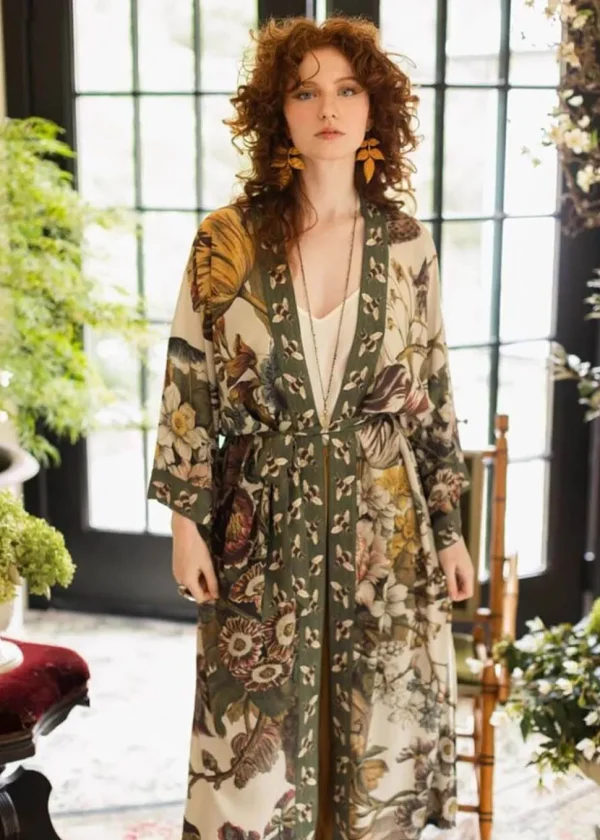 Market Of Stars Love Grows Wild Long Kimono