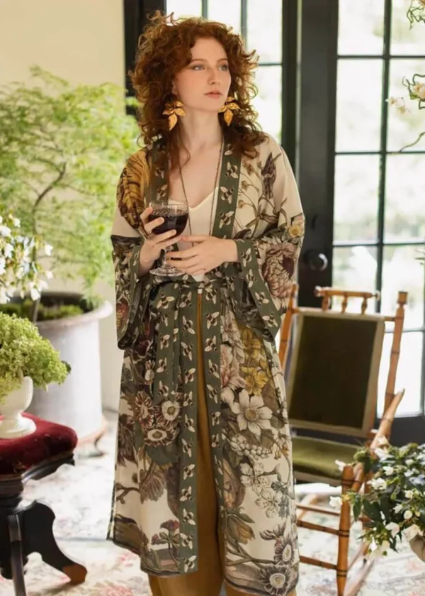 Market Of Stars Love Grows Wild Long Kimono