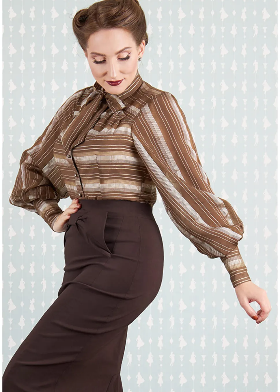 miss_candyfloss_fulande_m_3.webp Miss Candyfloss Fulande Mocha Stripe 40's Blouse Dark Brown