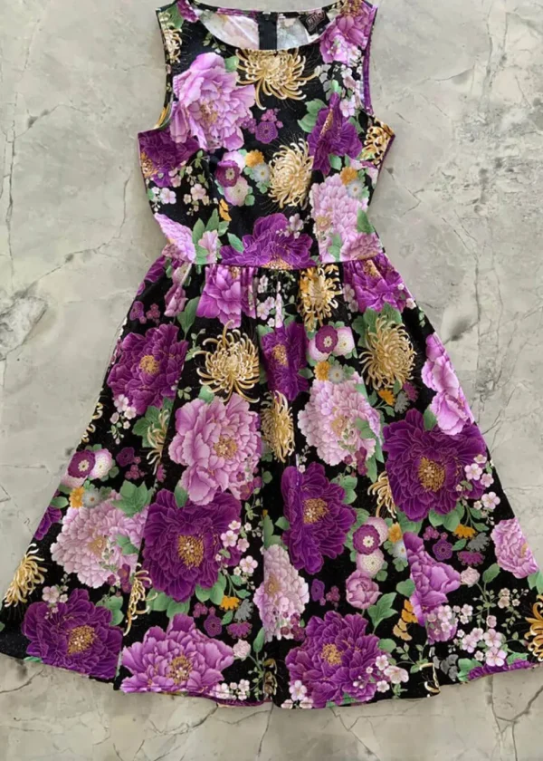 Retrolicious Vintage Floral 50's Swing Dress Purple