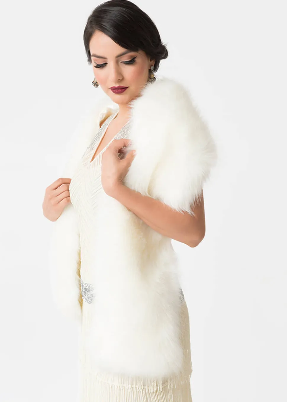unique_vintage_faux_fur_s_0-1.webp Unique Vintage Faux Fur Stola White