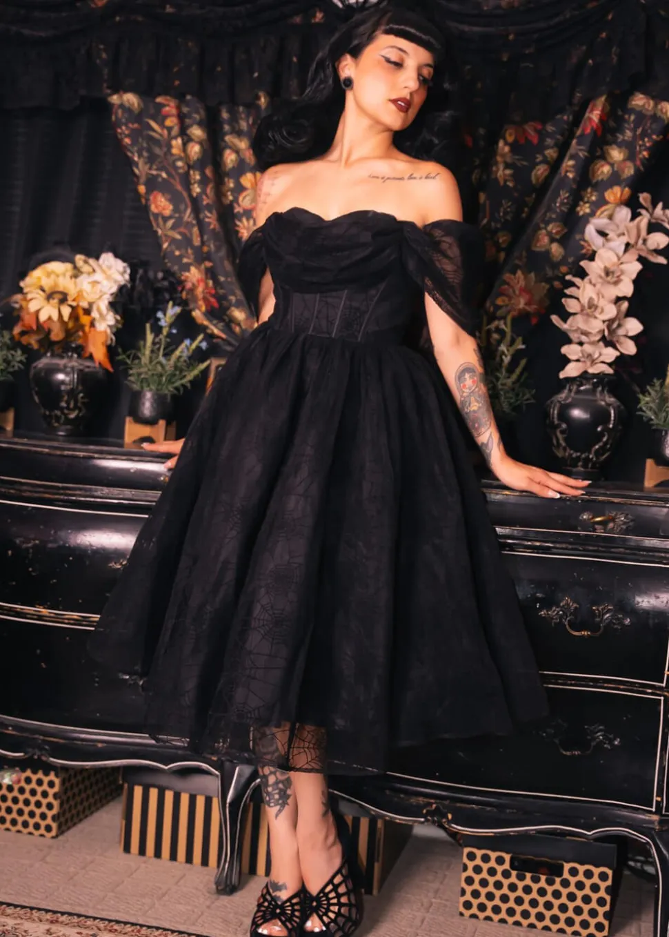 witchwood_octavias_web_sp_4.webp Witchwood Octavia's Web Spider Web Swing Dress Black